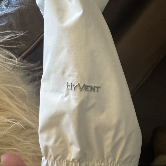 North Face Hyvent Waterproof Jacket - Picture 7 of 10